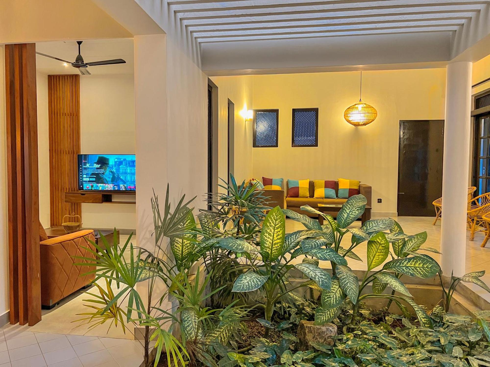 Villa River Breeze เวลิกามา ภายนอก รูปภาพ