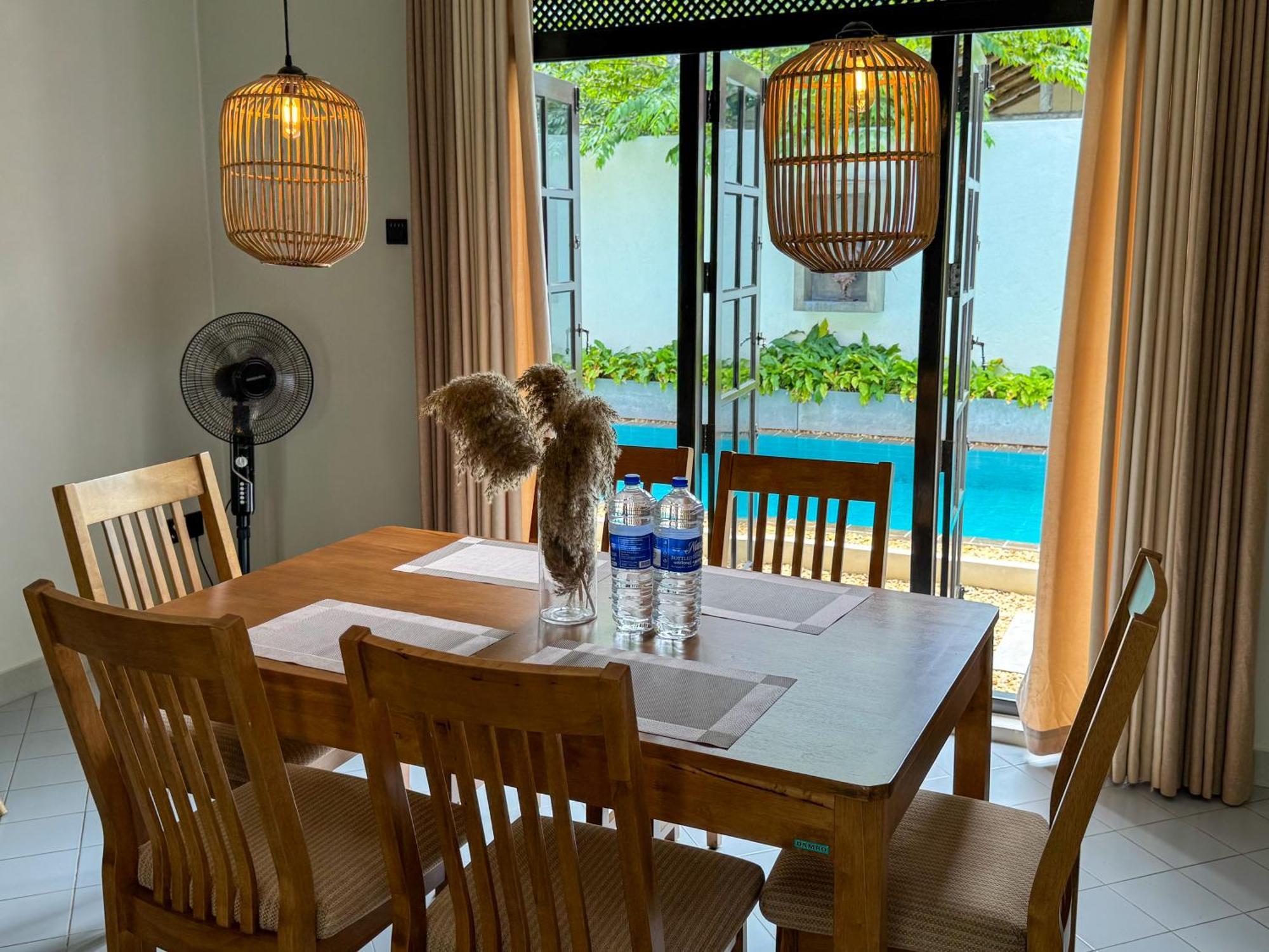 Villa River Breeze เวลิกามา ภายนอก รูปภาพ